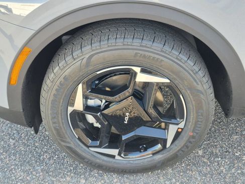 New 2026 Kia Sportage EX image 18