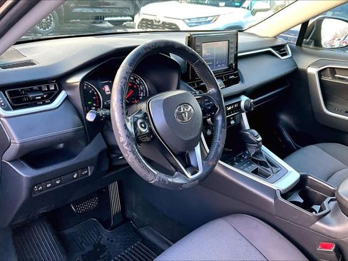 Used 2019 Toyota RAV4 XLE image 16