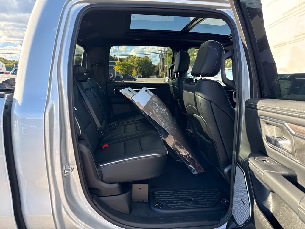 New 2027 RAM 1500 Laramie w/ Night Edition AWD/4WD image 26
