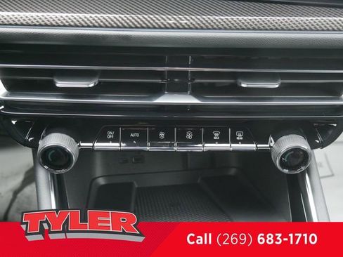 New 2026 Chevrolet Traverse High Country w/ LPO, Floor Liner Package image 34