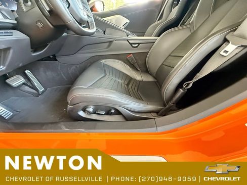 Used 2024 Chevrolet Corvette Stingray Preferred Conv w/ Z51 Performance Package RWD image 10