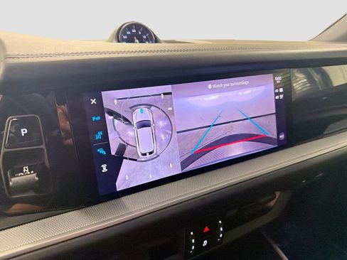 Certified 2025 Porsche Cayenne E-Hybrid AWD/4WD image 15