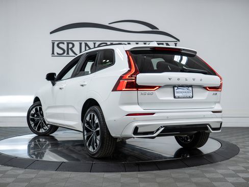New 2026 Volvo XC60 B5 Plus w/ Climate Package image 28