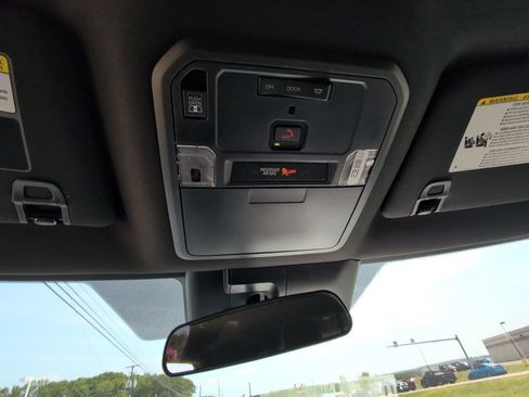 Used 2026 Toyota Tundra SR5 w/ SR5 Convenience Package AWD/4WD image 25