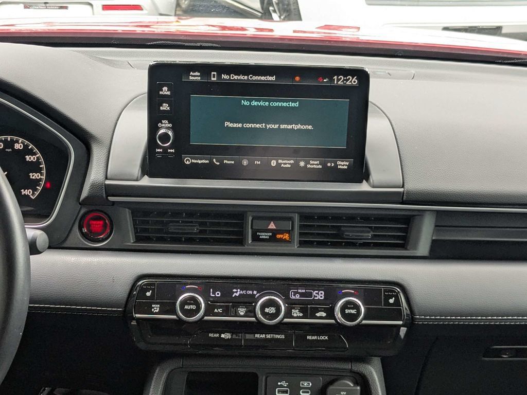 Used 2025 Honda Pilot Touring image 18