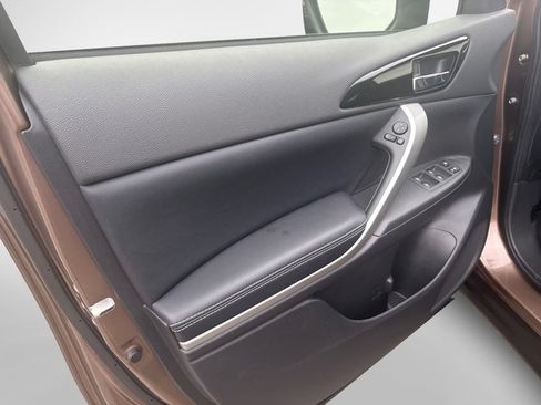 Used 2023 Mitsubishi Eclipse Cross SEL AWD/4WD image 14