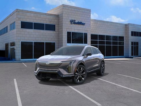 New 2026 Cadillac Optiq Luxury 2 image 8