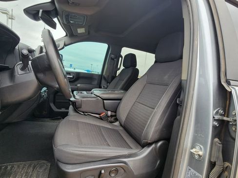 Used 2024 Chevrolet Silverado 2500 Custom w/ Custom Value Package AWD/4WD image 15