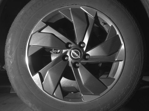 Used 2025 Nissan Rogue SV AWD/4WD image 12