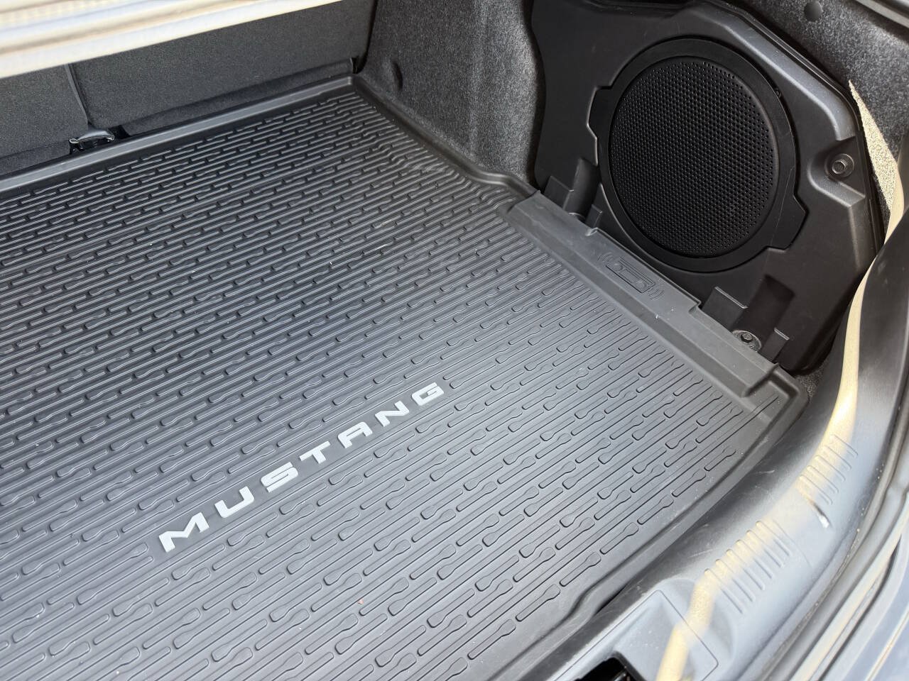 Used 2025 Ford Mustang GT Premium RWD image 33