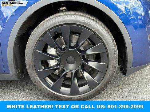 Used 2024 Tesla Model Y Long Range AWD/4WD image 11