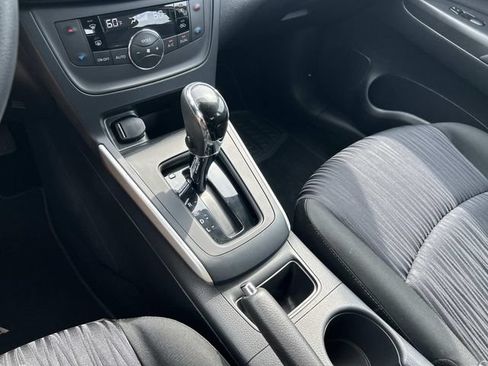 Used 2019 Nissan Sentra SV FWD image 22