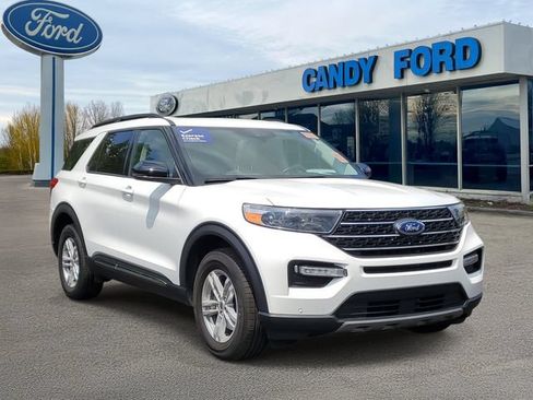 Used 2024 Ford Explorer XLT w/ Equipment Group 202A AWD/4WD image 1
