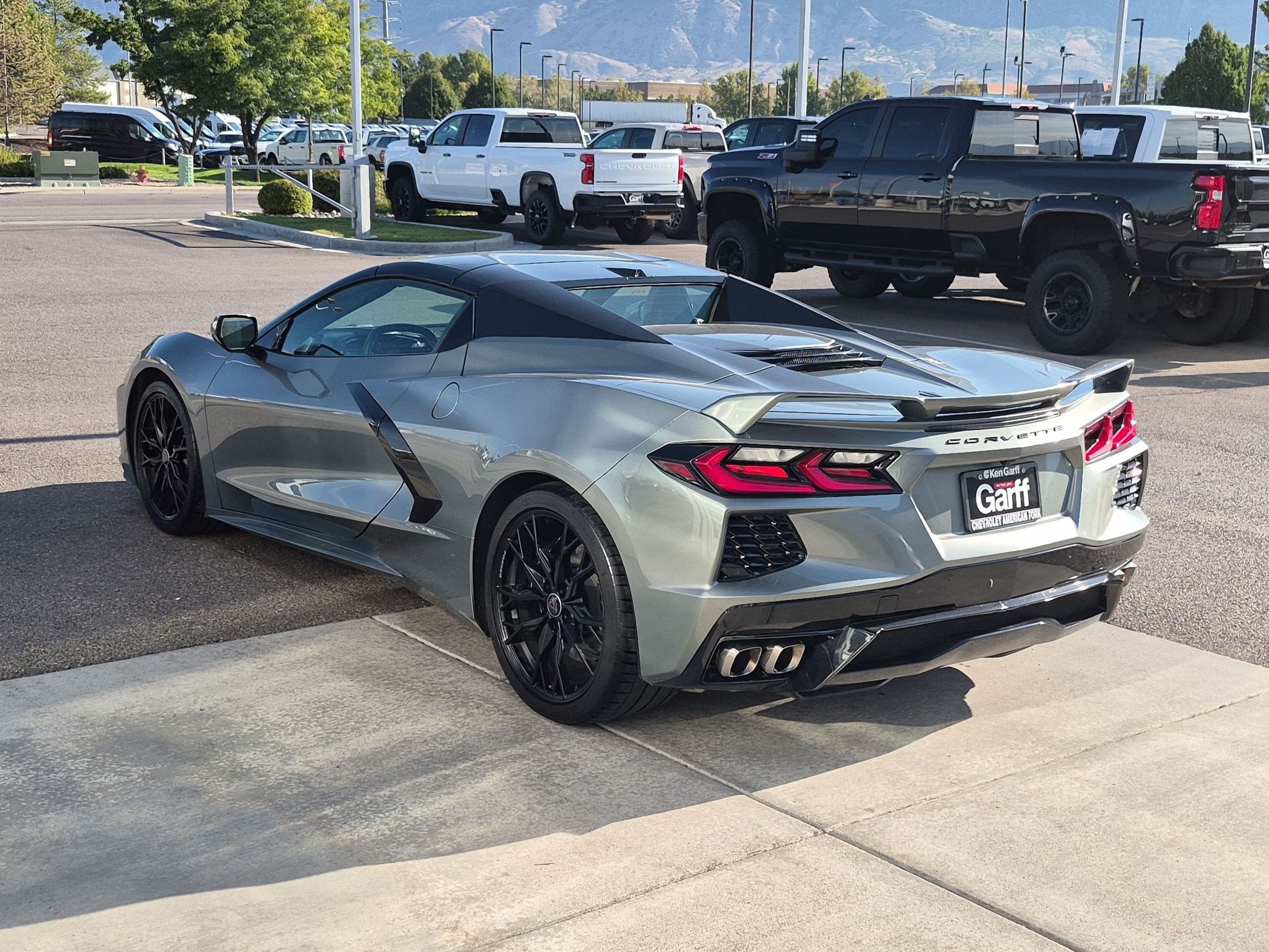 Used 2023 Chevrolet Corvette Stingray Premium Conv w/ Z51 Performance Package RWD image 5