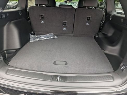 New 2026 Jeep Grand Cherokee Altitude RWD image 26