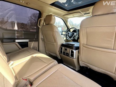 Used 2019 Ford F250 Lariat w/ Lariat Ultimate Package image 13