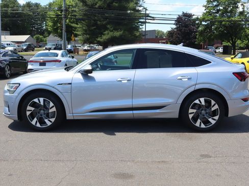 Used 2020 Audi e-tron Premium Plus AWD/4WD image 8