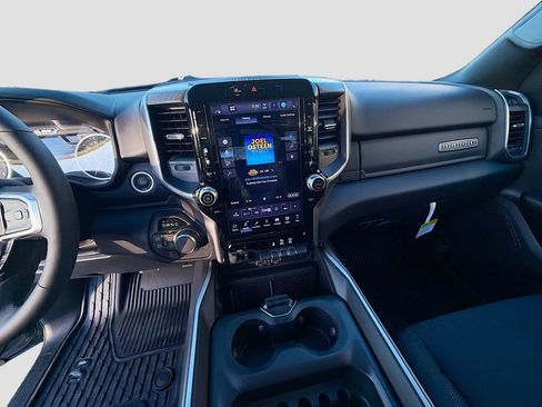 New 2026 RAM 1500 Big Horn AWD/4WD image 25