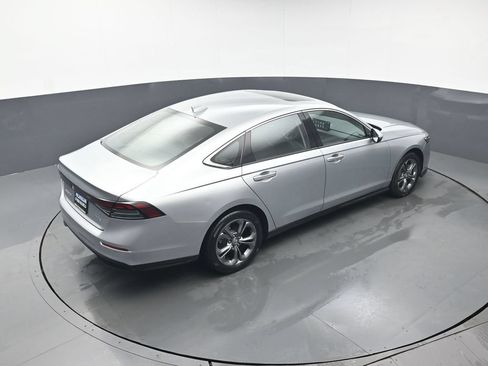 Used 2024 Honda Accord EX-L image 41