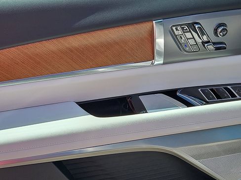 New 2026 Cadillac Vistiq Sport w/ LPO, Floor Liner Package image 13