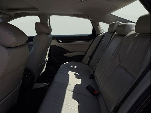 Used 2018 Honda Accord EX-L image 10