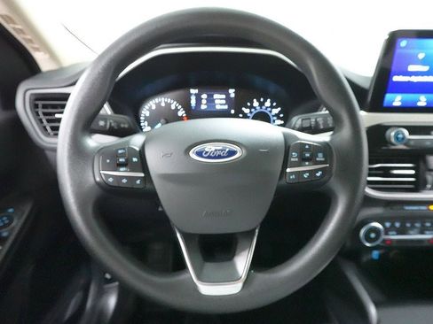 Used 2020 Ford Escape SE image 11