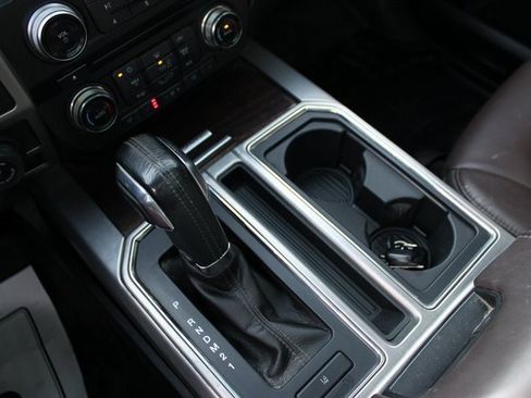 Used 2016 Ford F150 Platinum w/ Technology Package image 28