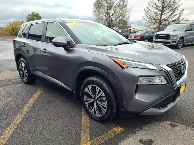Used 2023 Nissan Rogue SV AWD/4WD image 4