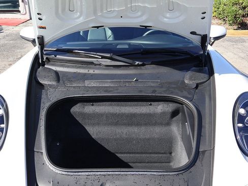 Used 2023 Porsche 911 Carrera w/ Premium Package image 26