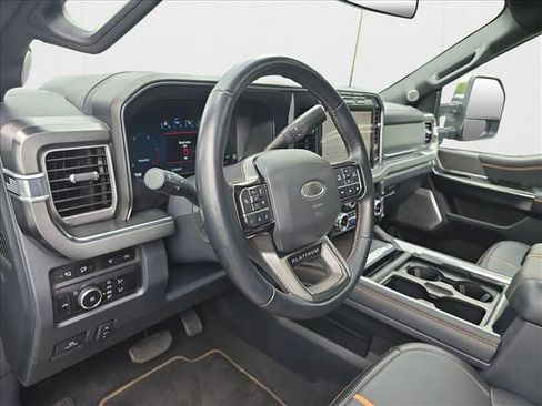 Used 2024 Ford F250 Platinum image 10