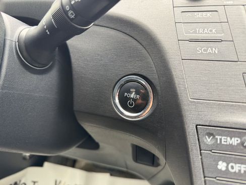 Used 2010 Toyota Prius Two FWD image 5