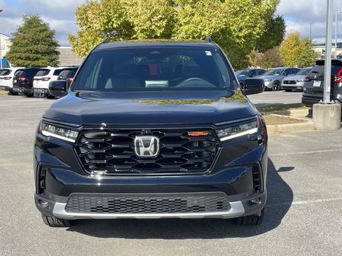 New 2025 Honda Pilot TrailSport image 8