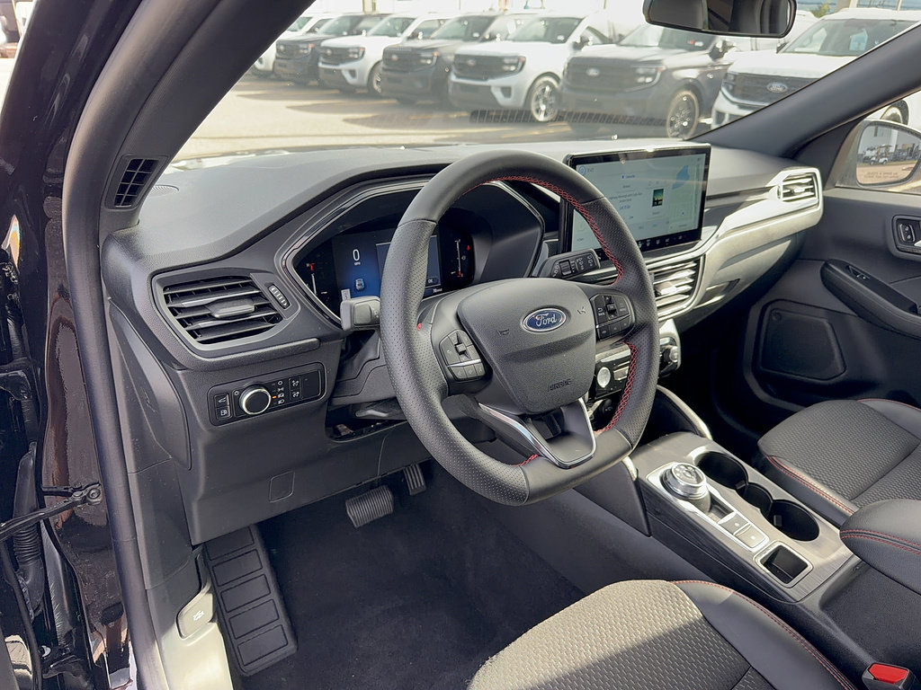 Certified 2025 Ford Escape ST-Line w/ Equipment Group 301A FWD image 9