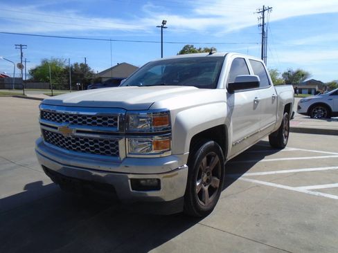 Used 2015 Chevrolet Silverado 1500 LT w/ Texas Edition, 1LT Trim image 2