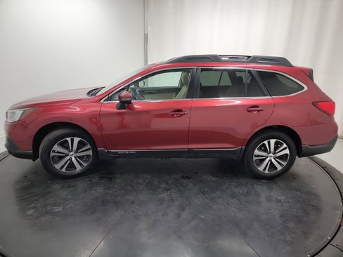 Used 2018 Subaru Outback 2.5i Limited image 4