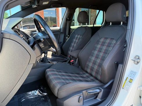 Used 2019 Volkswagen GTI S FWD image 17