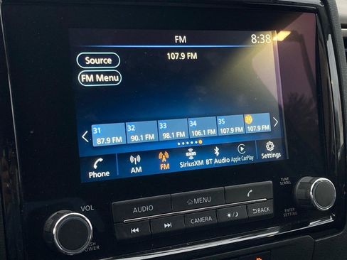 Used 2024 Nissan Frontier SV image 19