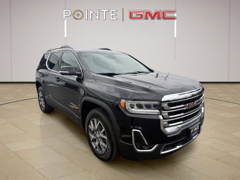 Certified 2023 GMC Acadia SLT image 1