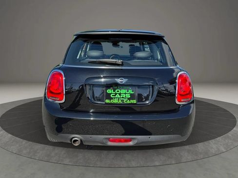 Used 2021 MINI Cooper 2-Door Hardtop FWD image 6