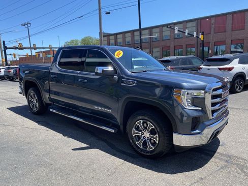 Used 2021 GMC Sierra 1500 SLE w/ X31 Off-Road Package AWD/4WD image 11