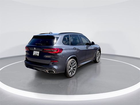 Used 2021 BMW X5 M50i w/ Executive Package image 6