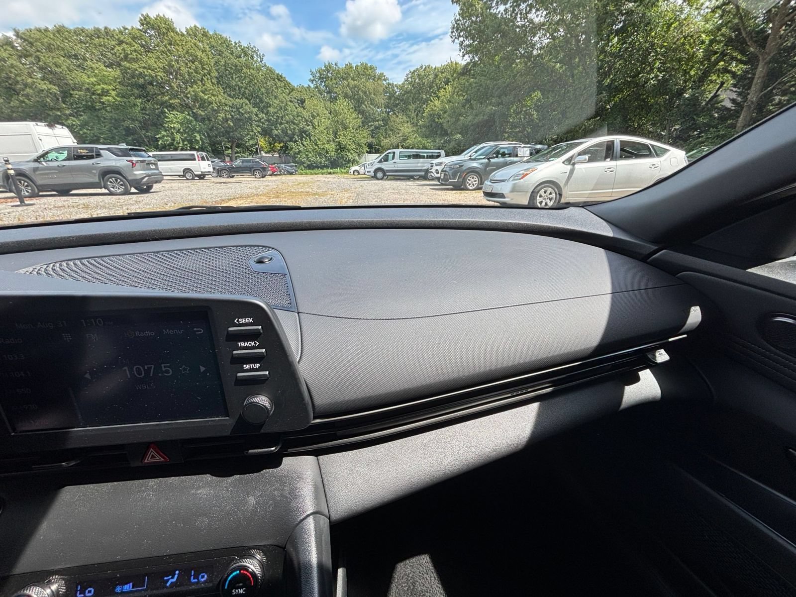 Used 2026 Hyundai Elantra Sport FWD image 34