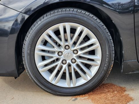 Used 2017 Lexus ES 350 Premium w/ Premium Package image 14