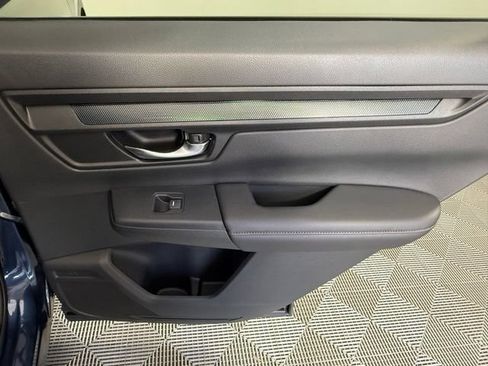 Used 2024 Honda CR-V LX image 39