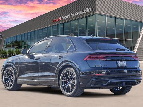 Used 2023 Audi Q8 Prestige w/ Prestige Package image 5