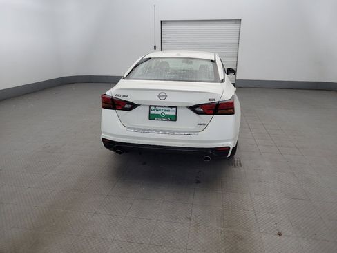 Used 2023 Nissan Altima 2.5 SR AWD/4WD image 7