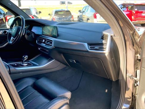 Used 2022 BMW X5 sDrive40i w/ Premium Package image 17