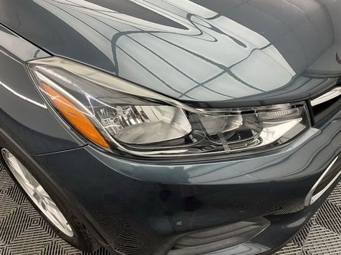 Used 2022 Chevrolet Trax LS w/ Tint and Cruise Package image 8