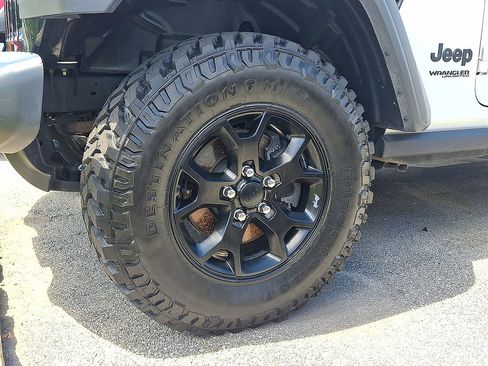 Used 2021 Jeep Wrangler Unlimited Sport AWD/4WD image 16