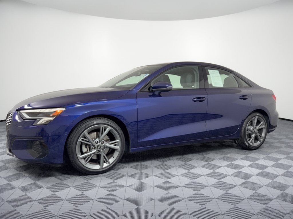 Used 2024 Audi A3 2.0T Premium Plus w/ Premium Plus Package FWD image 2